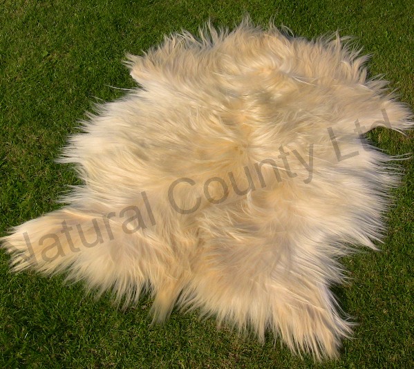 Angoraziegenfell beige Angoraziegenfell beige
